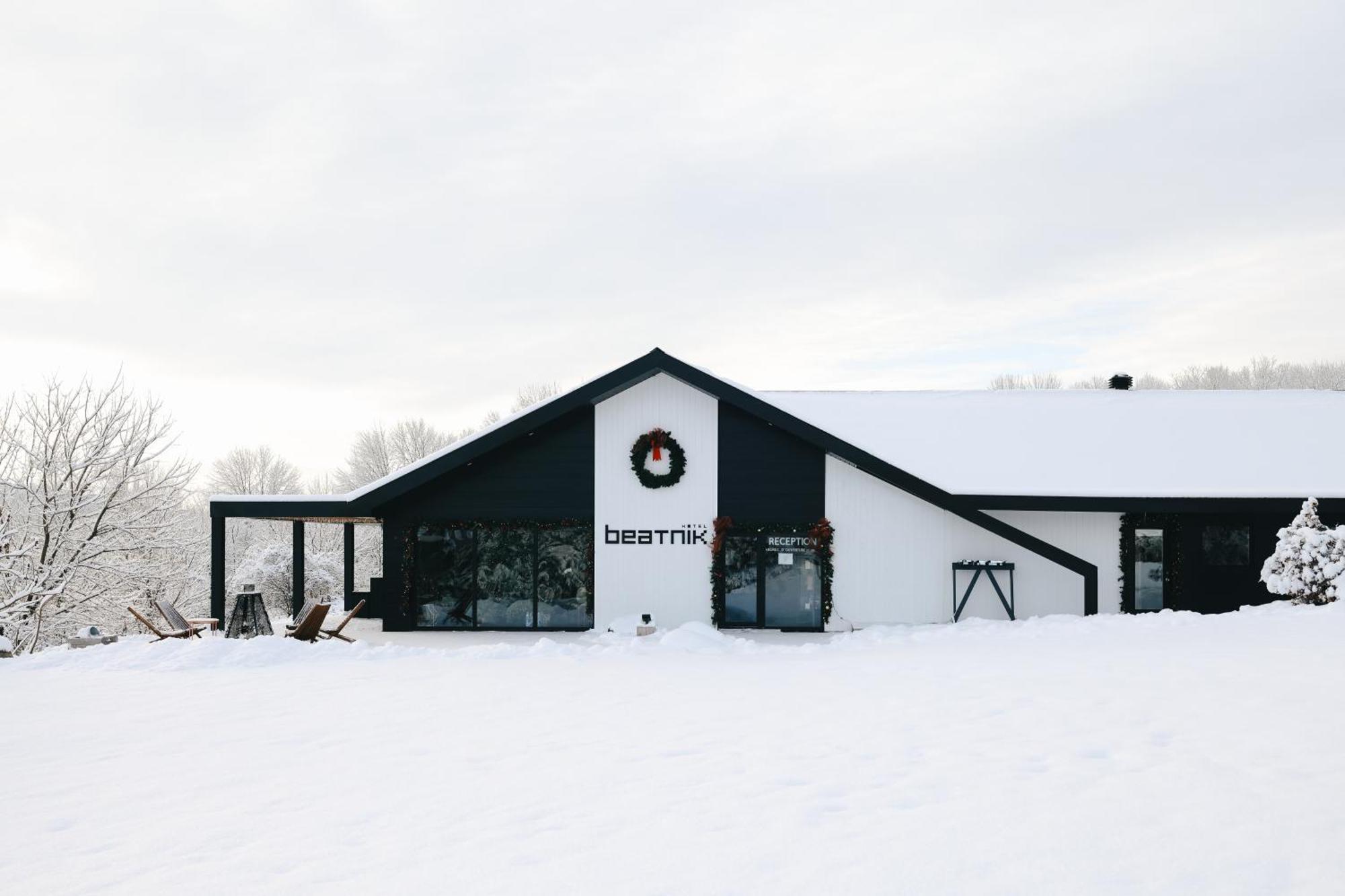 Beatnik Hotel 브로몽 외부 사진